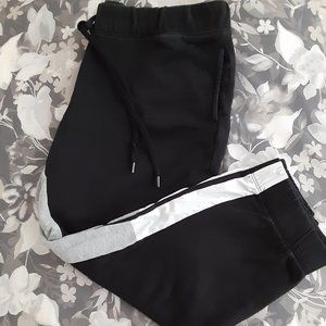 Gap Fit - black with grey trim sweat pant - sz M